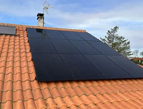 installation-panneaux-solaires-la-rochelle-deal-eco